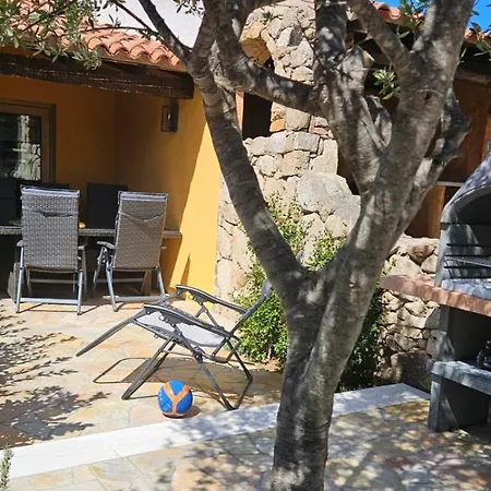 Doma Maria Sole Ruju Holiday home *